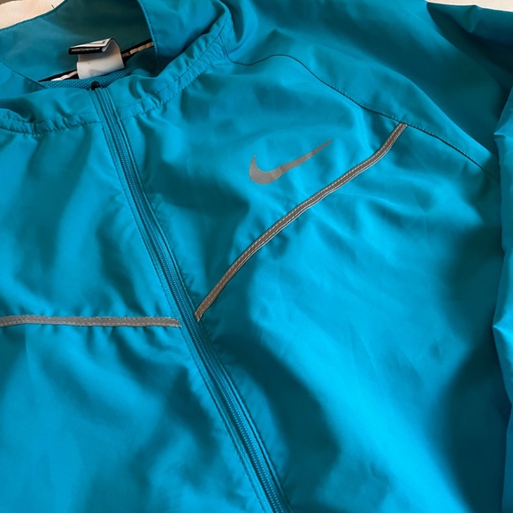 NIKE Running Jacket - Picture 2 of 6